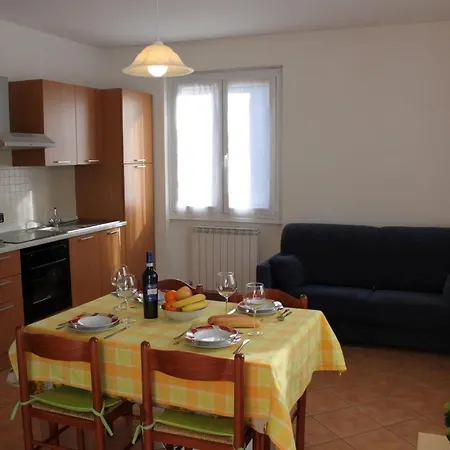 Apartment In Mit Garten